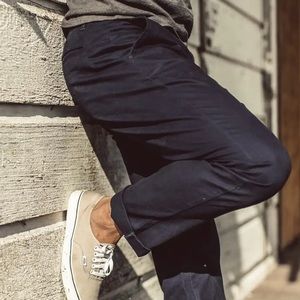 Taylor Stitch Slim Chino in Organic Navy